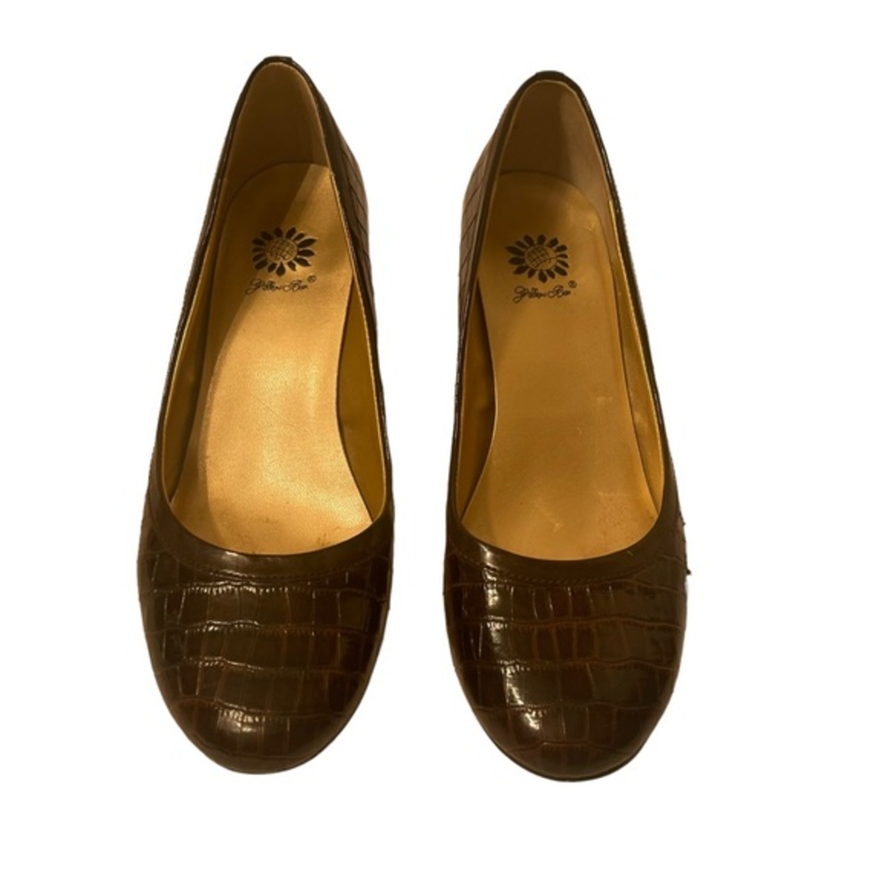 Yellow Box Brown Alligator Style Shoes Size 7.5